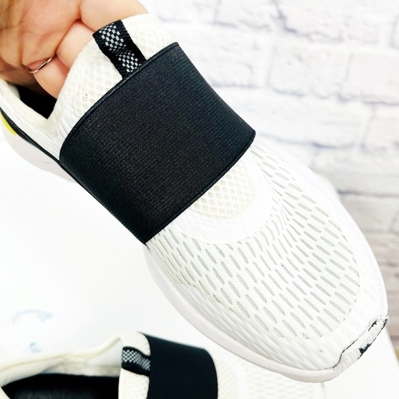 SOREL Kinetic Impact Slip On Sneakers - Women’s SIZE 6 - Picture 10 of 14